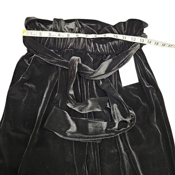 Nichole LYNEL VELVET WIDE LEG PANTS IN BLACK - Picture 6 of 10